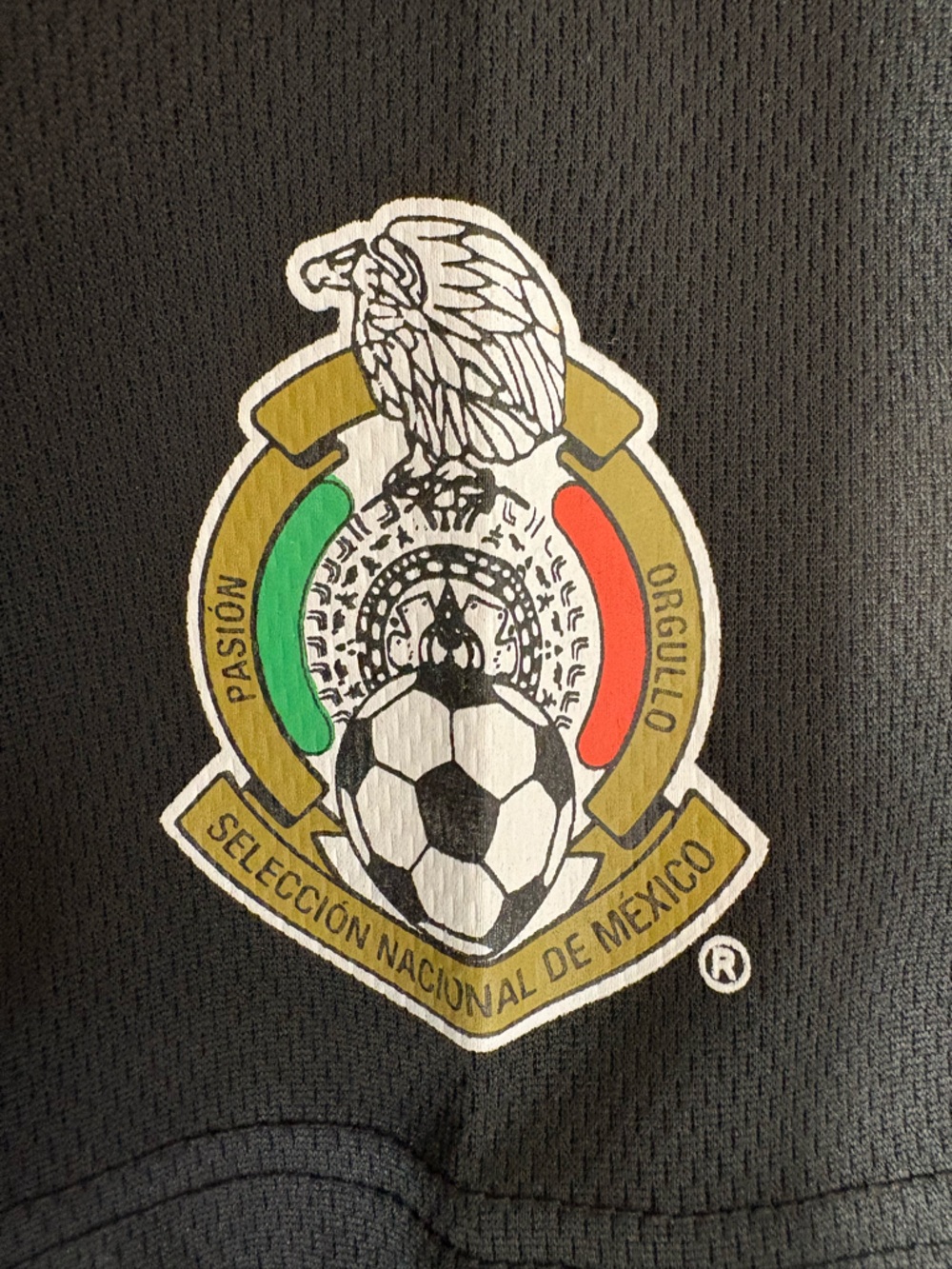 Mexico national soccer team futbol fan  black t-shirt Large "MEXICO" printed